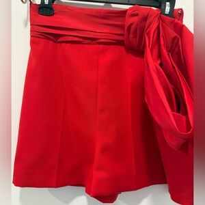 NWOT Alexander McQueen Lust Red Wool Tailored Bow Shorts - Size IT40/ US4
